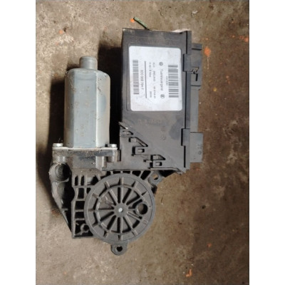 Моторчик стеклоподъемника задний правый к  Porsche  Cayenne,  2008