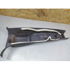  Обшивка стойки передней правой к  Dodge  Caravan,  1999