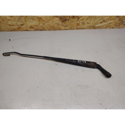  Щеткодержатель (поводок стеклоочистителя, дворник) к  Dodge  Caravan,  1999