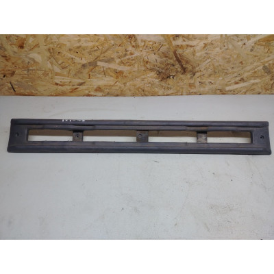 Пластик салазок сиденья к  Plymouth  Voyager,  1999