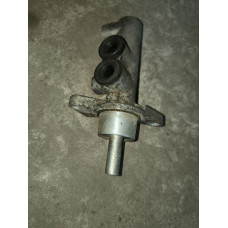  Цилиндр тормозной главный к  Audi  A6,  1995