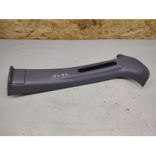  Обшивка стойки центральной правой к  Dodge  Caravan,  1999