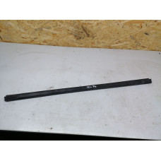  молдинг двери передней левой к  Dodge  Caravan,  1999