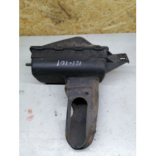  Корпус воздушного фильтра к  Dodge  Caravan,  1999