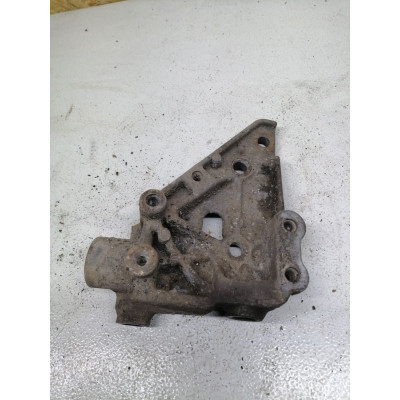 Кронштейн к  Chrysler  Voyager,  1999