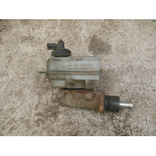  Цилиндр тормозной главный к  Renault  Laguna,  1999