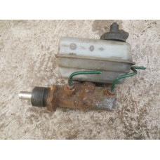  Цилиндр тормозной главный к  Renault  Laguna,  1999