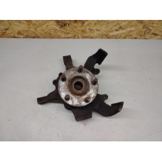  Кулак поворотный правый к  Dodge  Caravan,  1999