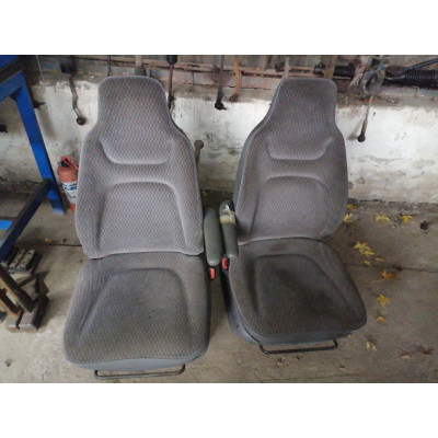 Сиденье переднее к  Chrysler  Voyager,  1999