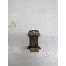  Крепление втулки стабилизатора к  Dodge  Caravan,  1999