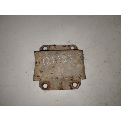  Кронштейн к  Dodge  Caravan,  1999