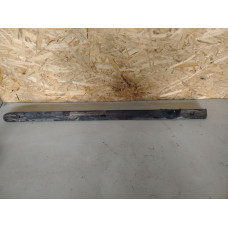  молдинг двери передней левой к  Dodge  Caravan,  1999