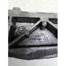  Кронштейн двигателя к  Dodge  Caravan,  1999