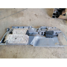  Обшивка багажника к  Dodge  Caravan,  1999