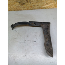  Кронштейн крепления бампера заднего к  Dodge  Caravan,  1999