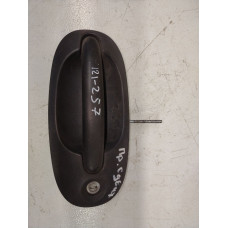  Ручка наружная сдвижной двери правой к  Dodge  Caravan,  1999