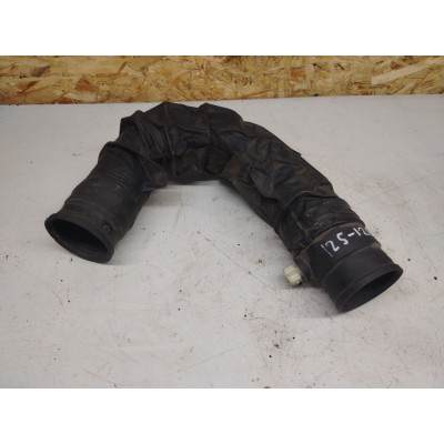 Патрубок воздушного фильтра к  Renault  Scenic,  1998