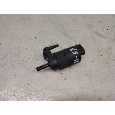 Насос (моторчик) омывателя стекла к  Renault  Scenic,  1998