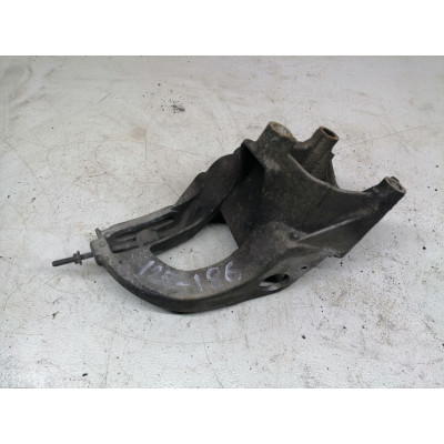 Кронштейн генератора к  Renault  Scenic,  1998