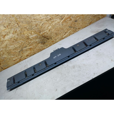 Пластик салазок сиденья к  Renault  Scenic,  1998