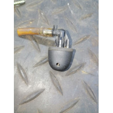  Форсунка омывателя заднего стекла к  Renault  Scenic,  1998