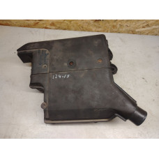  Корпус воздушного фильтра к  Renault  Kangoo,  1998