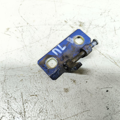 Петля двери передней левой к  Renault  Kangoo,  1998
