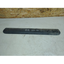  Накладка на порог внутренняя передняя правая к  Renault  Kangoo,  1998