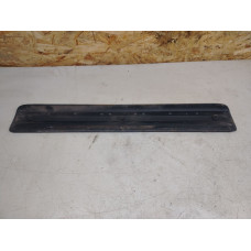  Накладка на порог внутренняя передняя правая к  Renault  Kangoo,  1998