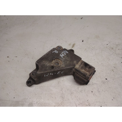 Кронштейн двигателя к  Renault  Kangoo,  1998