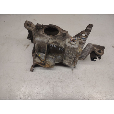 Кронштейн КПП к  Renault  Kangoo,  1998