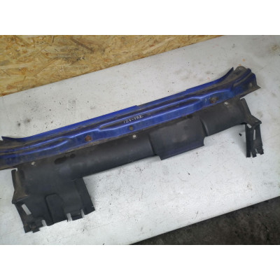 Передняя панель крепления облицовки (телевизор) к  Renault  Kangoo,  1998