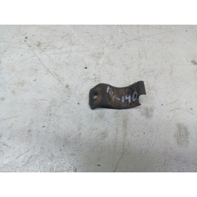 Крепление втулки стабилизатора к  Renault  Kangoo,  1998