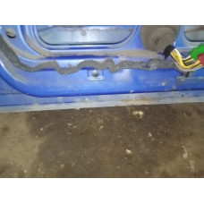  Дверь передняя левая к  Renault  Kangoo,  1998