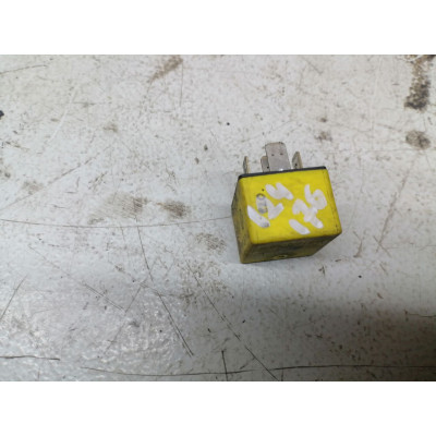 Реле вентилятора к  Renault  Kangoo,  1998