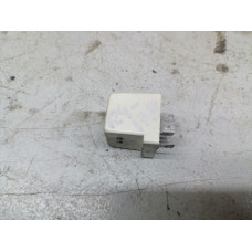  Реле стеклоочистителей (дворников) к  Renault  Kangoo,  1998