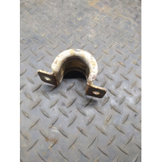  Крепление втулки стабилизатора к  Ford  Mondeo,  2001