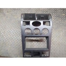  Дефлектор обдува салона к  Ford  Mondeo,  2001