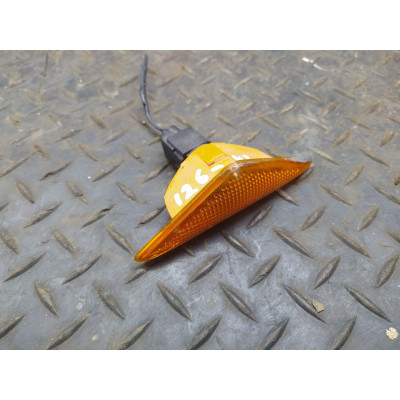 Повторитель передний правый к  Ford  Mondeo,  2001