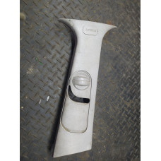  Обшивка стойки центральной правой к  Ford  Mondeo,  2001