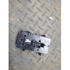  Кнопка стеклоподъемника переднего левого к  Ford  Mondeo,  2001