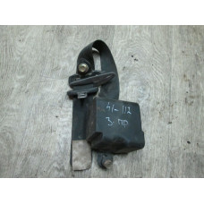  Ремень безопасности задний правый к  Nissan  Sunny,  1993