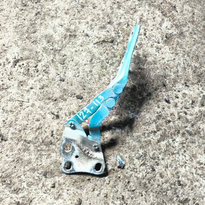 Петля капота левая к  Opel  Meriva,  2003