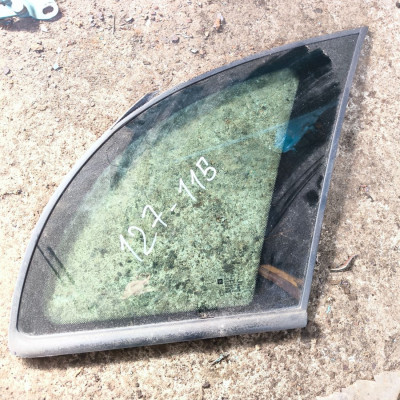 Стекло кузовное боковое правое к  Opel  Meriva,  2003
