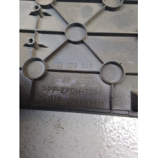  Крышка блока предохранителей к  Opel  Meriva,  2003