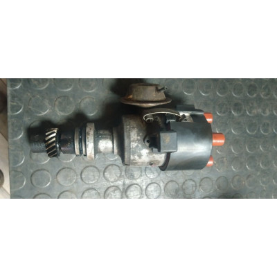 Распределитель зажигания (трамблёр) к  Audi  80,  1990