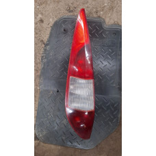  Фонарь задний левый к  Ford  Mondeo,  2001