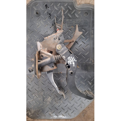  Узел педальный (блок педалей) к  Ford  Mondeo,  2001