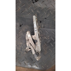  Петля капота левая к  Ford  Mondeo,  2001