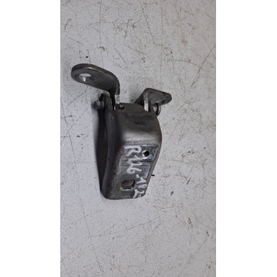  Петля двери передней правой к  Ford  Mondeo,  2001